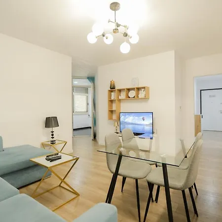 Miku Apartment-premium 2bd At Wilson Square Appartement Tirana