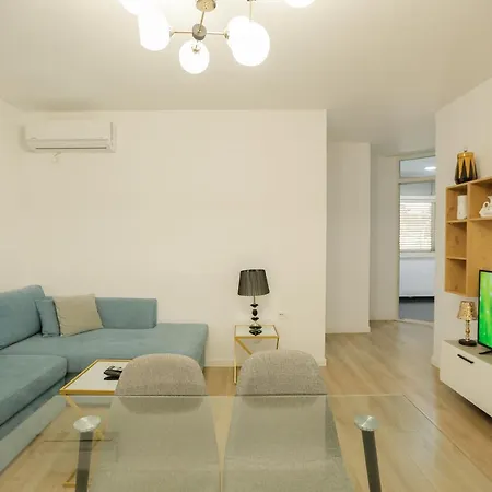 Miku Apartment-premium 2bd At Wilson Square Appartement Tirana
