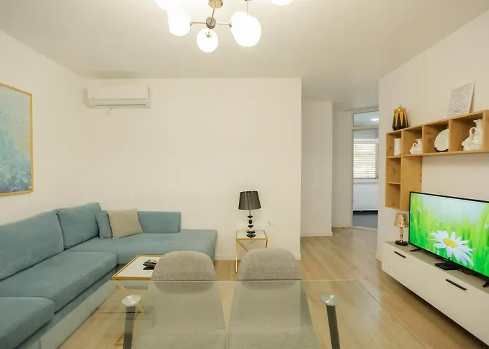 Miku Apartment-premium 2bd At Wilson Square Apartment Tirana