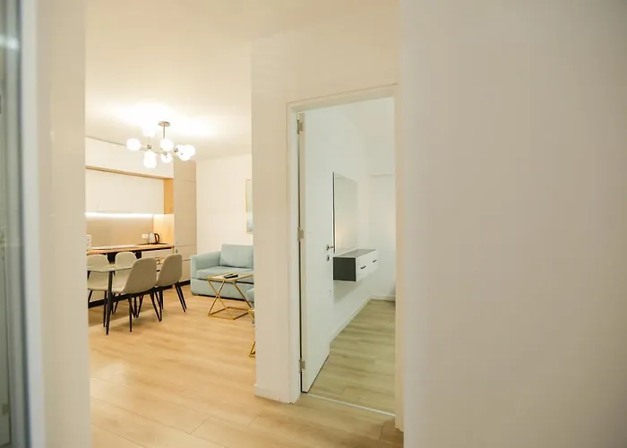 Miku Apartment-premium 2bd At Wilson Square